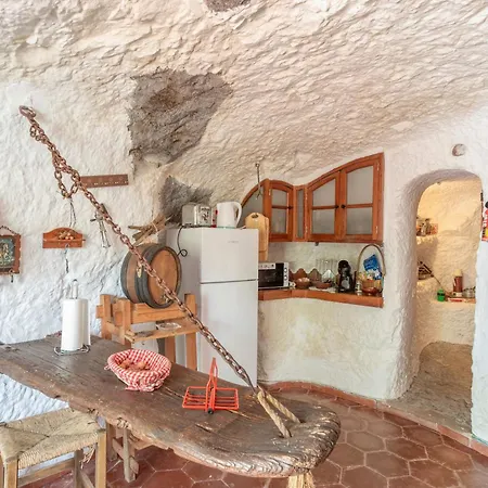 Cuevas La Solana בית כפרי